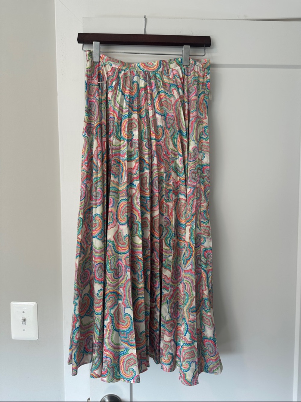 Saloni Kim Pleated Midi Skirt. Size 6.